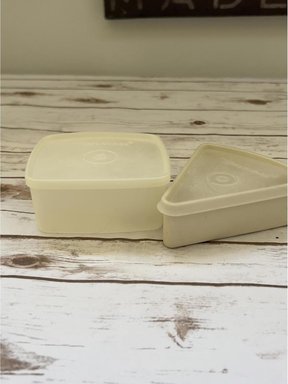 Vintage Tupperware Plastic Food Storage Containers with Lids -‎ Set of 2